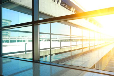 görüntü morden ofis binası içinde pencere eşiği