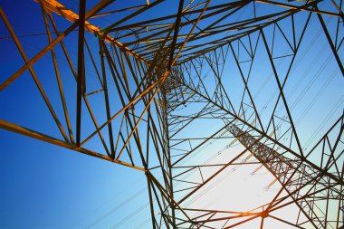 gökyüzü arka plan güç iletim kuleleri