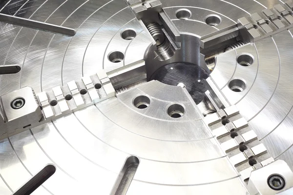 Poderoso equipamento industrial mesa rotativa close-up — Fotografia de Stock