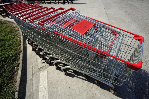 Metal shopping cart — Stock Photo, Image