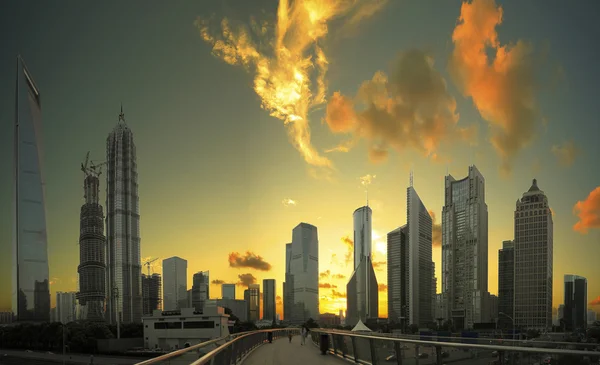 Lujiazui Financiën & stad kantoren gebouwen zonsondergang landschap — Stockfoto
