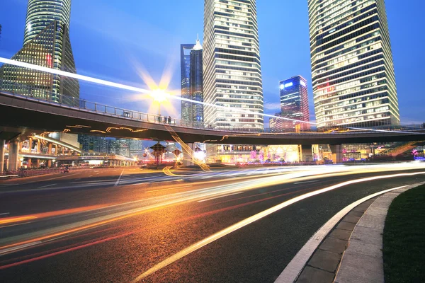 Shanghai lujiazui highway på natten — Stockfoto