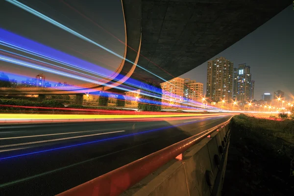 Autobahnbrücke bei Nacht — Stockfoto