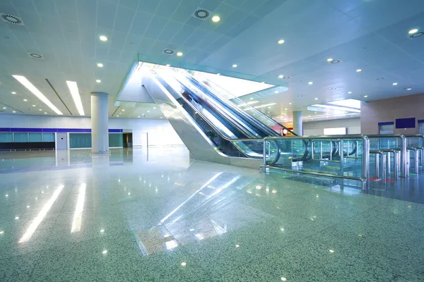 Modern architecture steps of moving business escalator and stair — Stock Photo, Image