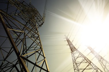 gökyüzü arka plan güç iletim kuleleri