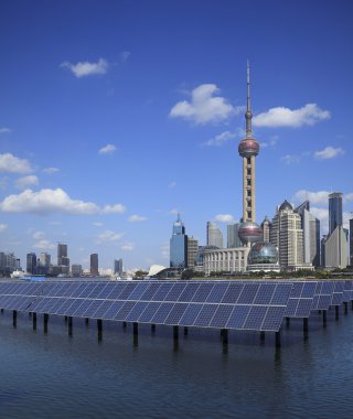 shanghai Bund skyline landmark ekolojik enerji solar panel
