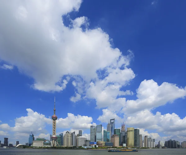 Szanghaj jasne niebo w skyline — Zdjęcie stockowe