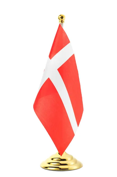 Флаг Дании висит на золотом флагштоке — стоковое фото