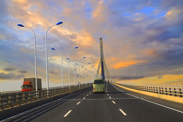 Διασυνοριακής γέφυρας θάλασσα στο ηλιοβασίλεμα — Φωτογραφία Αρχείου