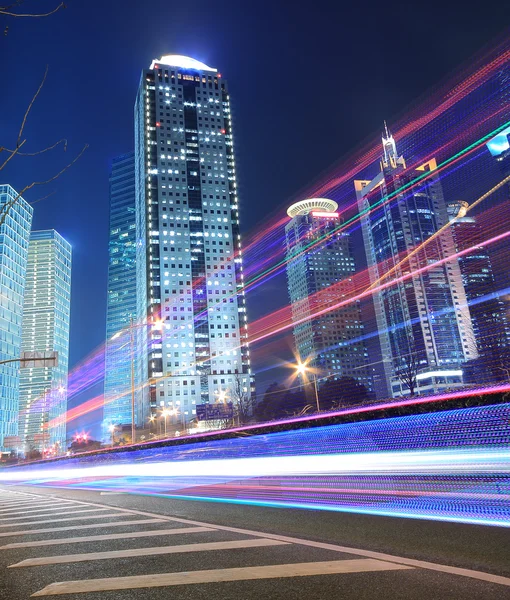 Regenbogenlichtautobahn bei Nacht in Shanghai — Stockfoto