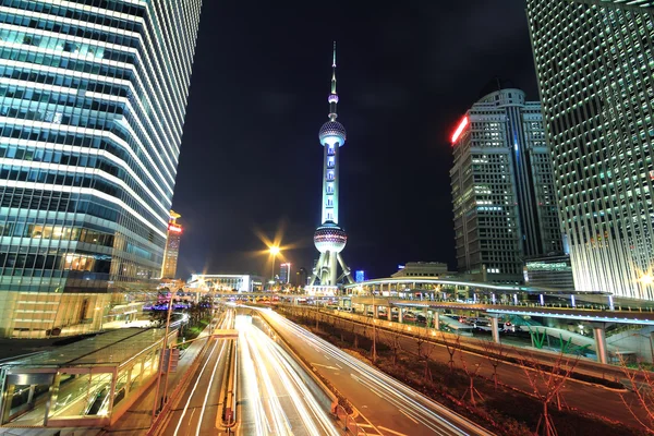 Fond vue de nuit des bâtiments historiques de la ville de Shanghai — Photo