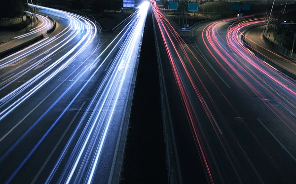 Velké městské silniční noční scéna — Stock fotografie