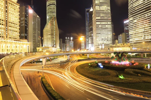 Shanghai lujiazui highway på natten — Stockfoto