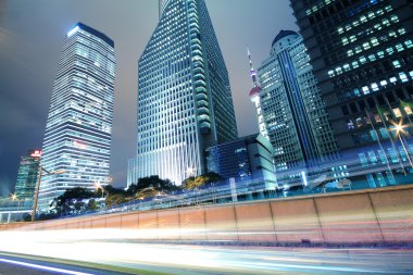 modern ofis binaları araba gece ışık kentsel arka plan 