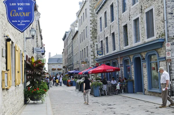 Straatbeeld op oude quebec stad — Stockfoto