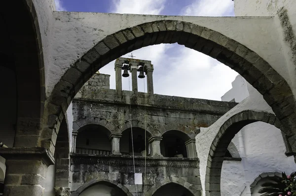 Torre sineira do Mosteiro São João, o Teólogo — Fotografia de Stock