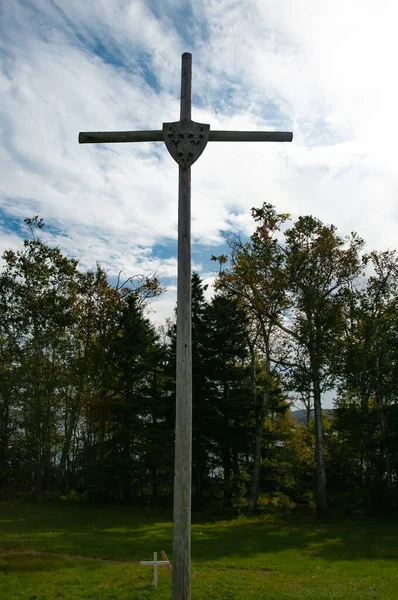Kříž Vztyčený Jacquesem Cartierem Který Zmocnil Kanady Roce 1534 Tento — Stock fotografie