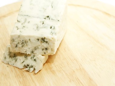 dilimleri dor mavi peynir ahşap masa