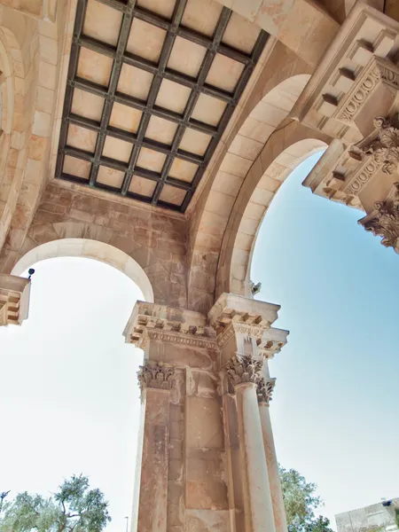 Detalhes da Igreja de Todas as Nações ou Basílica da Agonia, é um — Fotografia de Stock