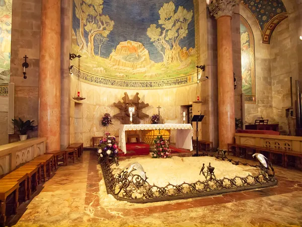 Interior de La Iglesia de Todos los Pueblos o Basílica de la Agonía , —  Fotos de Stock