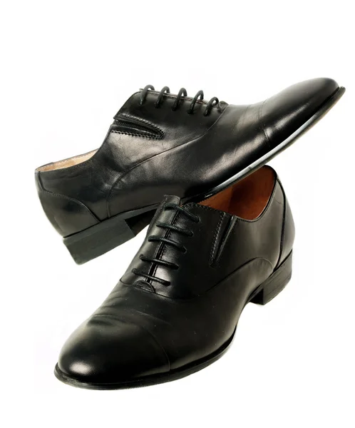 Sapatos de mulher preta clássico no branco — Fotografia de Stock