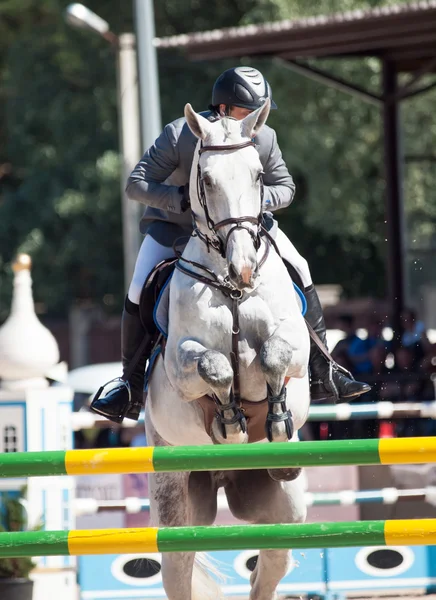 Saint petersburg-juli 06: rider maxim kryna on challenger 37 — Stockfoto