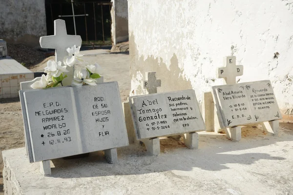 Sepultura da família cubana — Fotografia de Stock