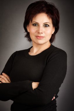 Kendinden emin kadın.