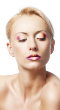 çiçek makyaj dörtte üçü döndü