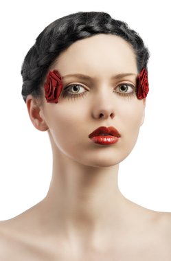 çiçek makyaj dörtte üçü döndü