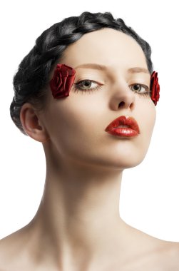 çiçek makyaj dörtte üçü döndü