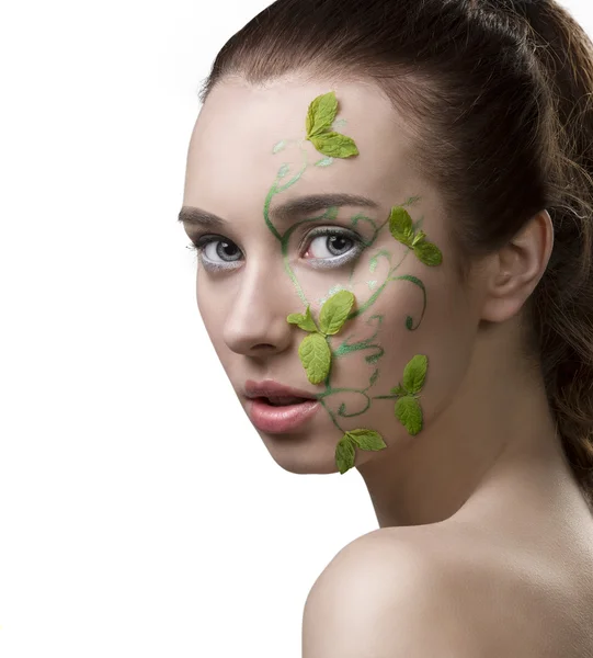 Chica bonita con maquillaje fresco de verano —  Fotos de Stock