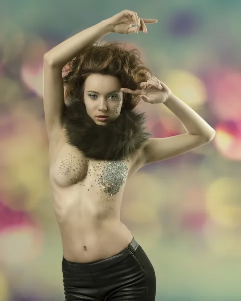 Sexy žena s třpytivé ozdoby — Stock fotografie