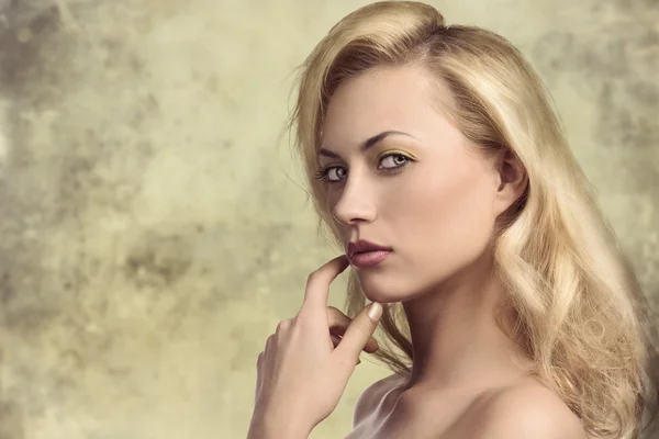 Close-up of sexy blonde woman — Stock Photo, Image