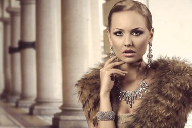 çekici zengin moda bayan