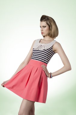 güzel model vintage bir görünüm ile 