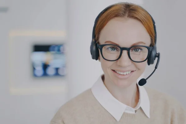 Young Lady Consultant Call Center European Friendly Girl Headset Talking — Stockfoto
