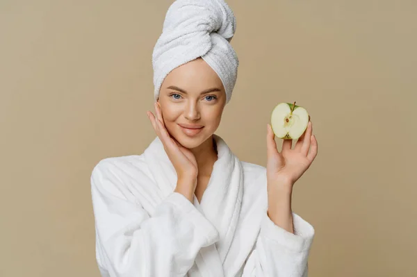 Beautiful Healthy Young Woman Poses Bath Towel Head Dressed Dressing — Zdjęcie stockowe