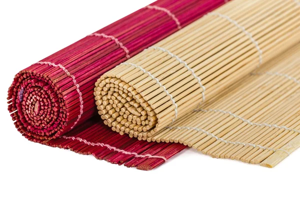 Asya gıda, beyaz zemin üzerine izole bambu paspaslar — Stok fotoğraf