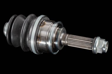 CV eklemleri, sabit hız eklemleri. Aracın kısmi tekerleği, siyah arkaplanda izole edilmiş, kırpma yolu ile