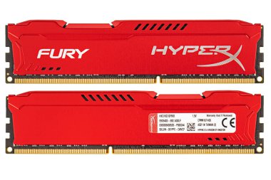 Modern bilgisayarın rastgele erişim belleği, RAM PC, beyaz arkaplanda izole