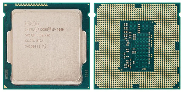 CpuインテルCore 4690 中央処理ユニット マイクロチップ 白の背景に隔離 — ストック写真