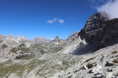 Meşhur Peaks Hut 'a bakın. Dolomitler. Güney Tyrol. İtalya