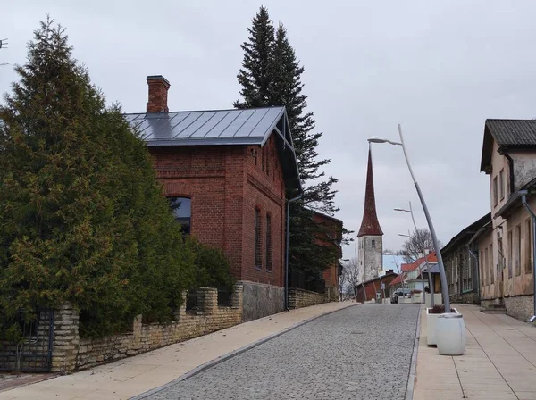 Rakvere Estland November 2021 Pikk Straße Und Kirche — Stockfoto