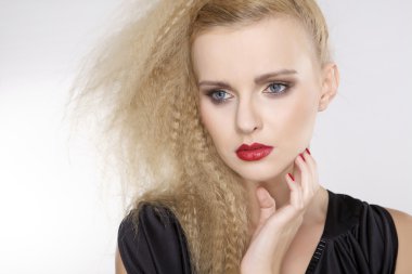 güzel sarışın saç tatlı bayan