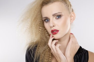 güzel sarışın saç tatlı bayan