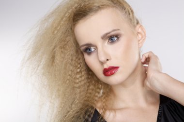 güzel sarışın saç tatlı bayan