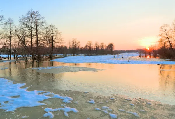 Lente zonsondergang — Stockfoto