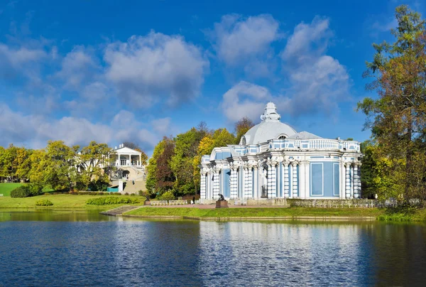 Екатерининский парк в Царском Селе под Санкт-Петербургом — стоковое фото