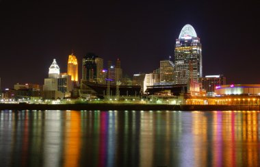editoryal cincinnati ohio geceleri